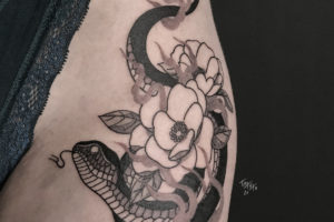 nico-shu-tatuto-tatoueur-bordeaux-snake-serpent-camellia-camelia-flowers-japonais-japanese