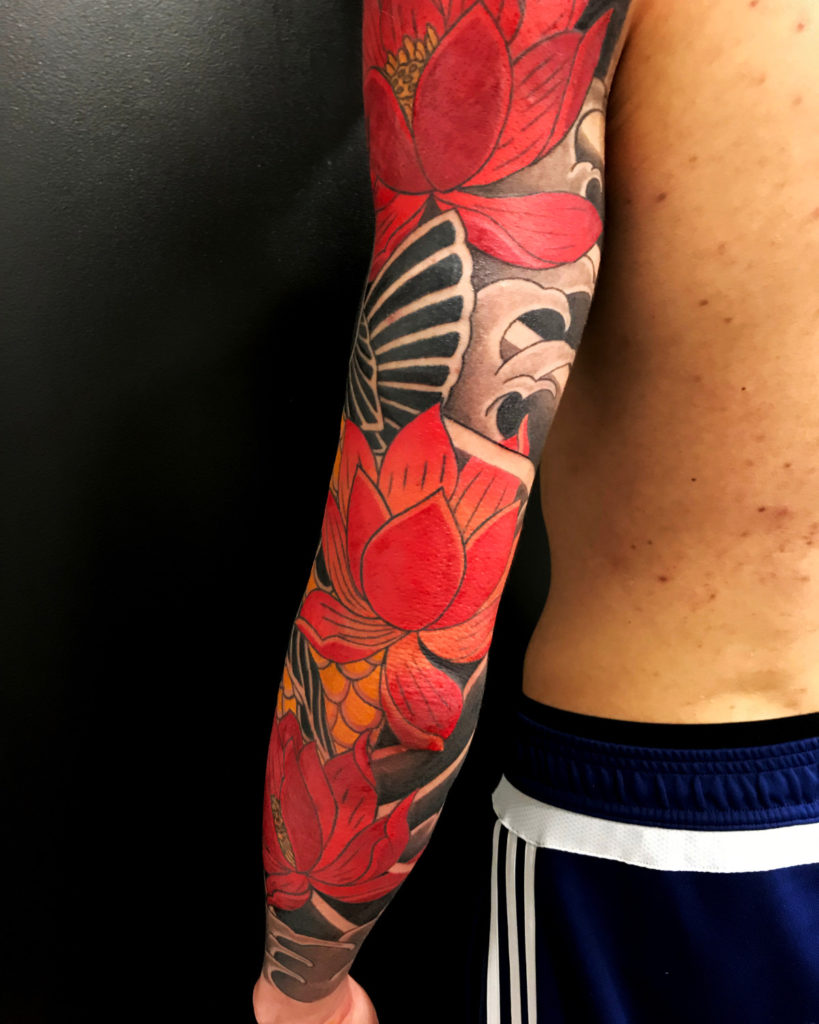 tatuto-carpe-koi-tatouage-japonais-full-sleeve-bordeaux-2