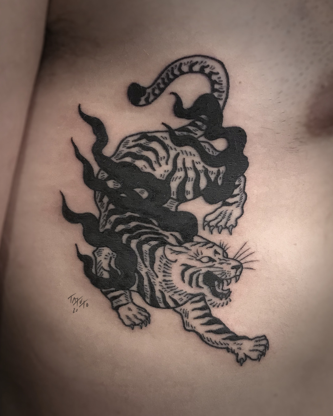 tatuto-tatoueur-bordeaux-tiger-tigre-tatouage-flash-tattoo-shop-studio