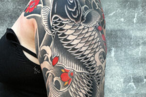nico-tatuto-tatoueur-japonais-bordeaux-talence-tatouage-tattoo-carpe-koi-fleur-cerisier-trad-cherry-blossom-sakura-2025-1
